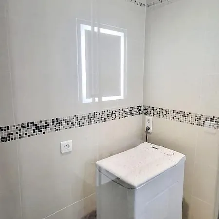 Chateauneuf Jardin Bioves 公寓 芒通